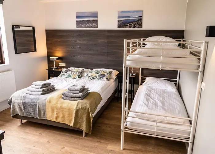 Black Beach Guesthouse
